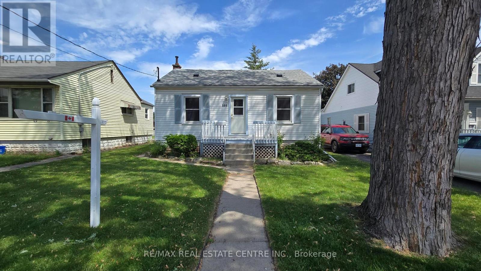 Detached at 180 OAK AVENUE, Hamilton (Landsdale)
