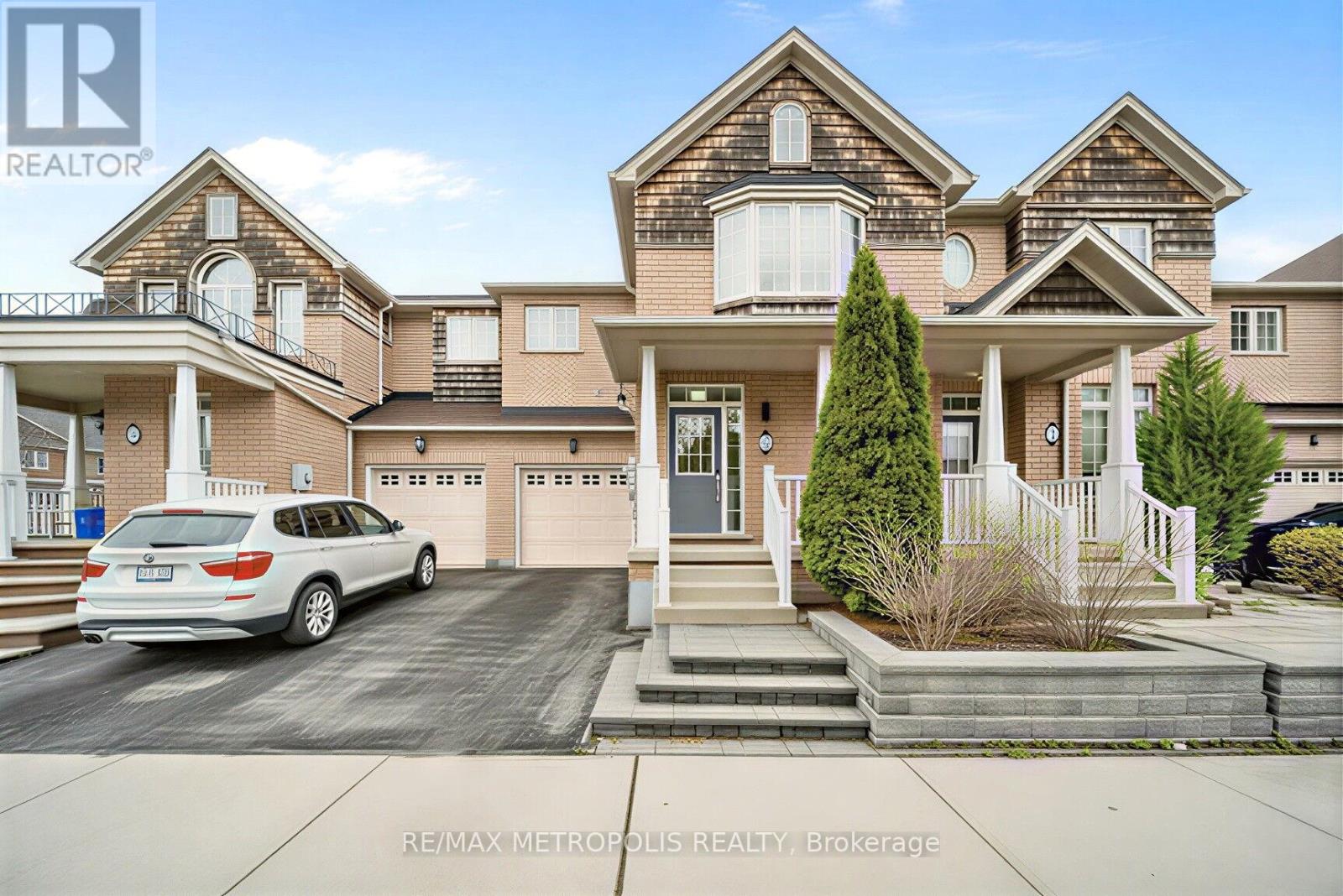 Townhouse at 5 WESTHAMPTON WAY, Hamilton