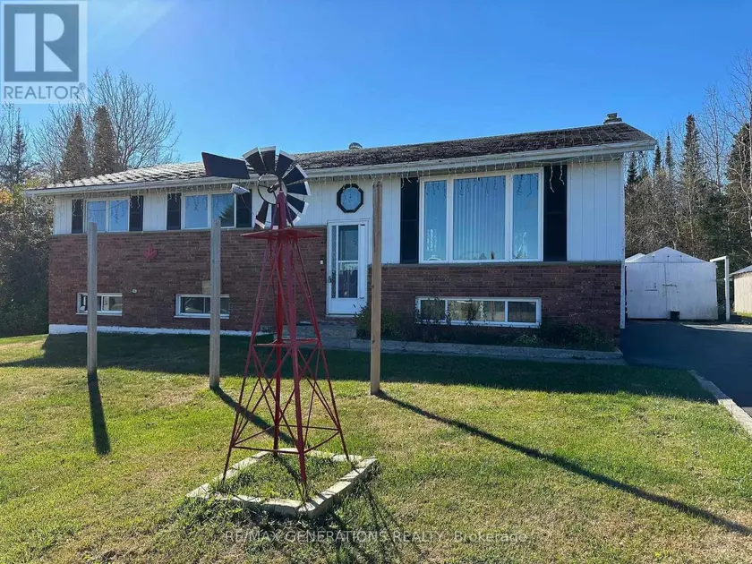 Detached at 4 EAST GROVE CRESCENT, Terrace Bay