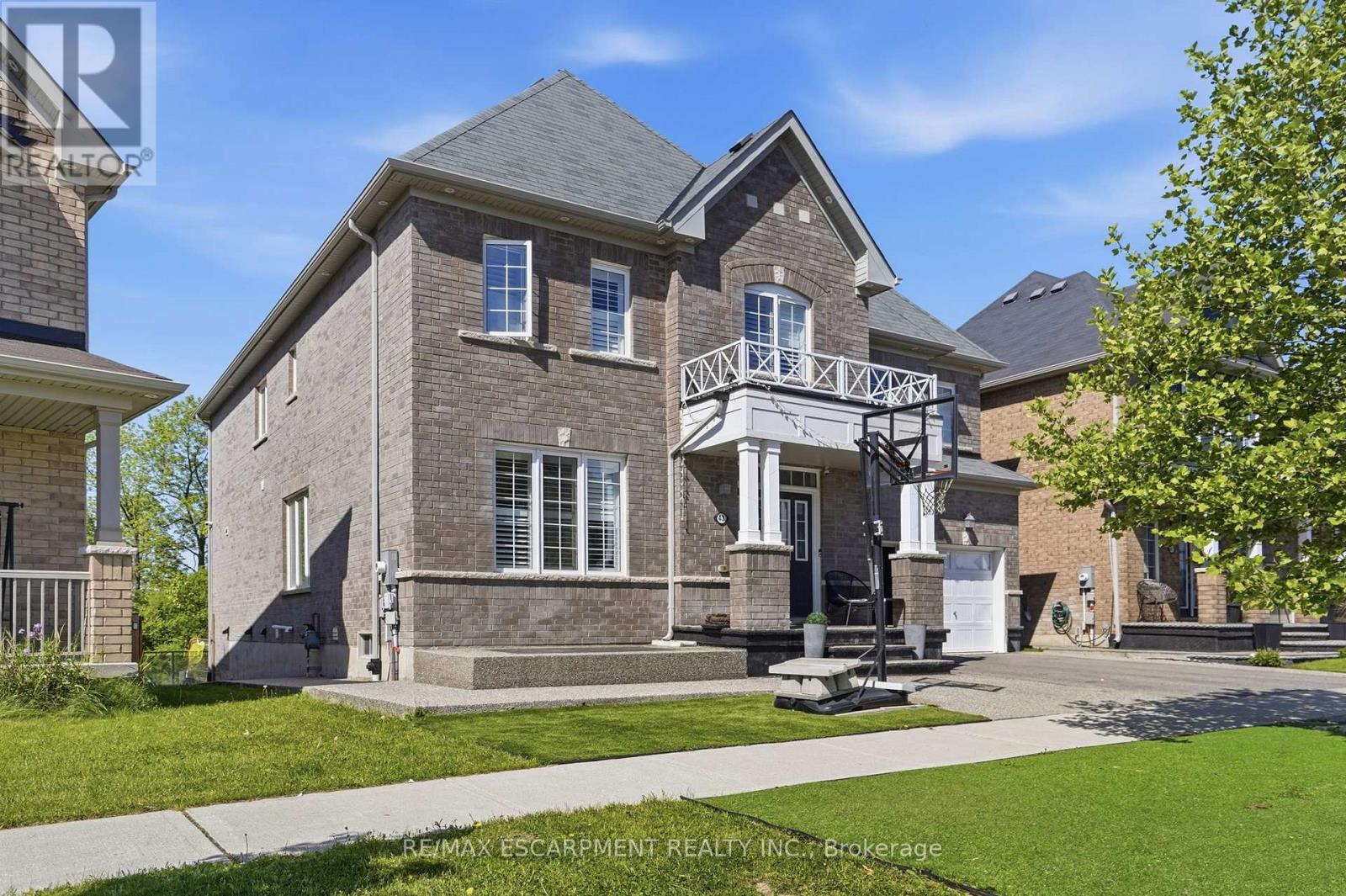 Detached at LOWER LEVEL - 43 FLEMING CRESCENT, Haldimand