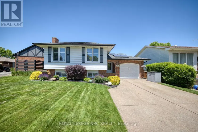 Detached at 7 STEPHEN STREET, St. Catharines