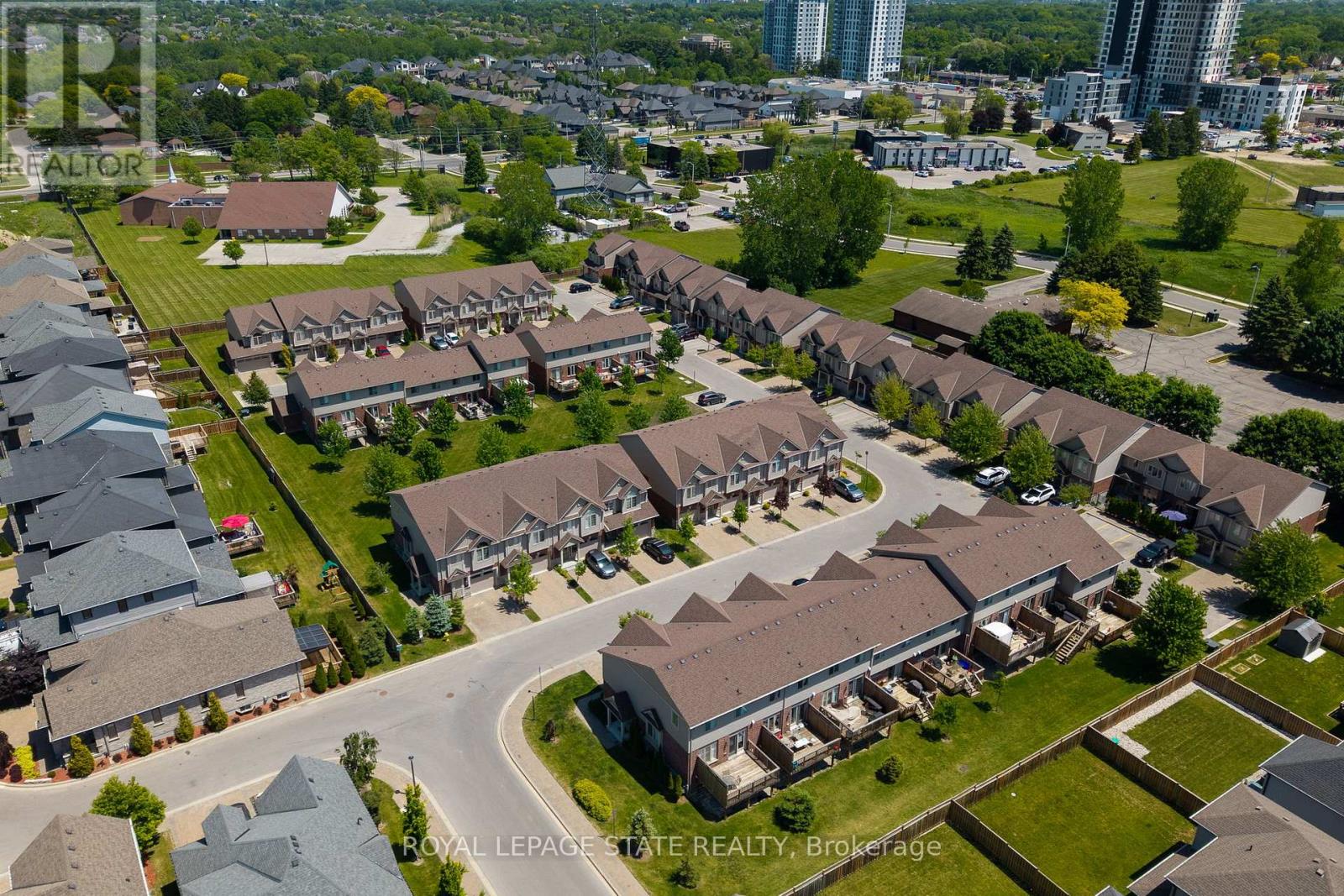 Apartment at 149 - 1061 EAGLETRACE DRIVE, London