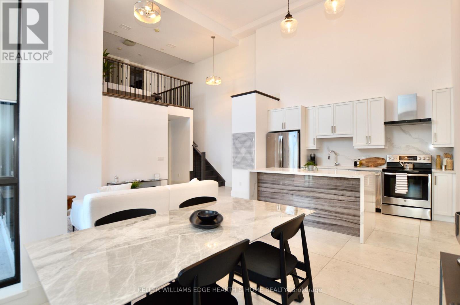 Apartment at PH6 - 112 KING STREET E, Hamilton (Beasley)