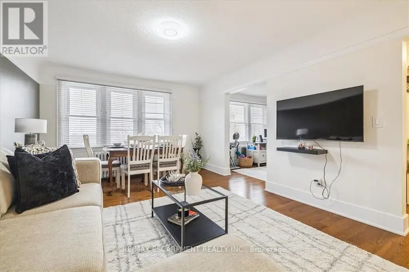 Apartment at 6 - 21 MOUNTWOOD AVENUE, Hamilton (Corktown)