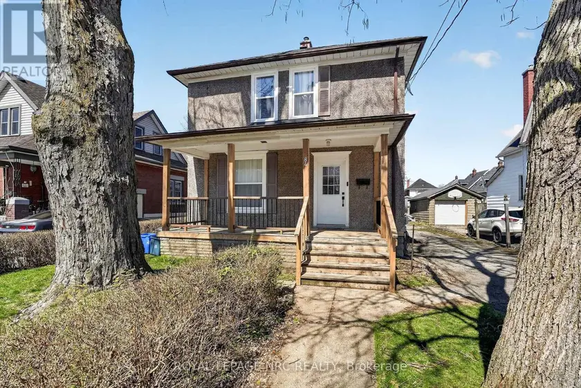 Detached at 84 STATE STREET, Welland