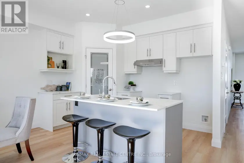 Townhouse at 2512 CONSTANCE AVENUE, London