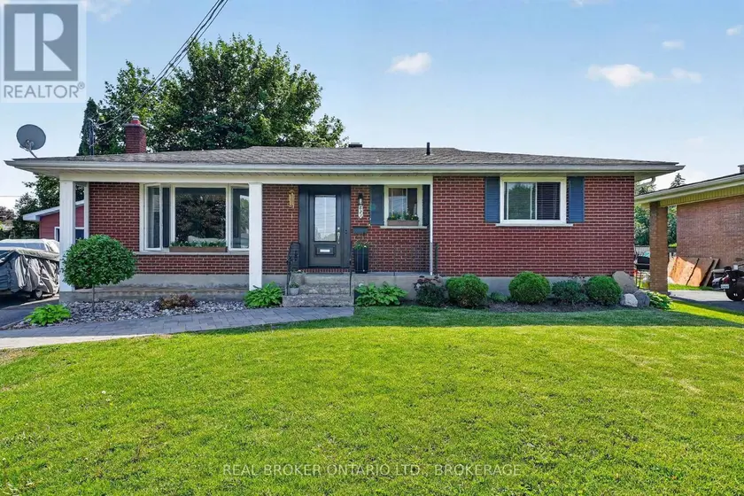 Detached at 821 HALDIMAND CRESCENT, Cornwall