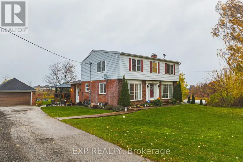 Detached at 70 WEBSTER ROAD, Hamilton