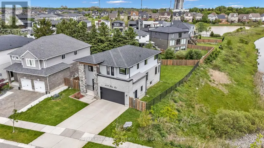 Detached at 2433 TOKALA TRAIL, London