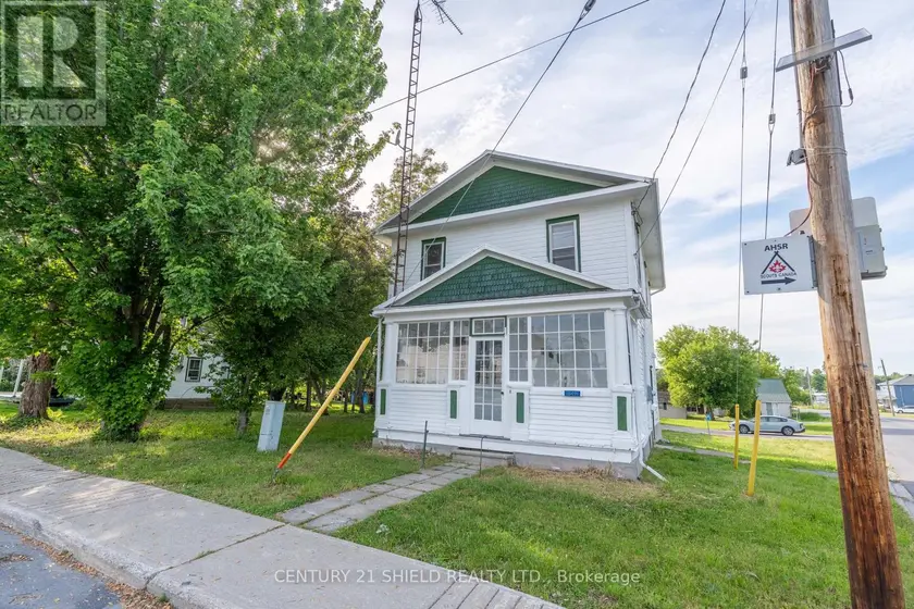 Detached at 18491 HUGHIE MUNRO STREET, North Glengarry