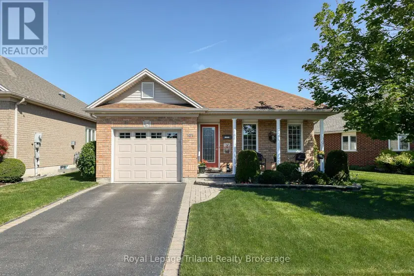 Detached at 121 WESTON DRIVE, Tillsonburg