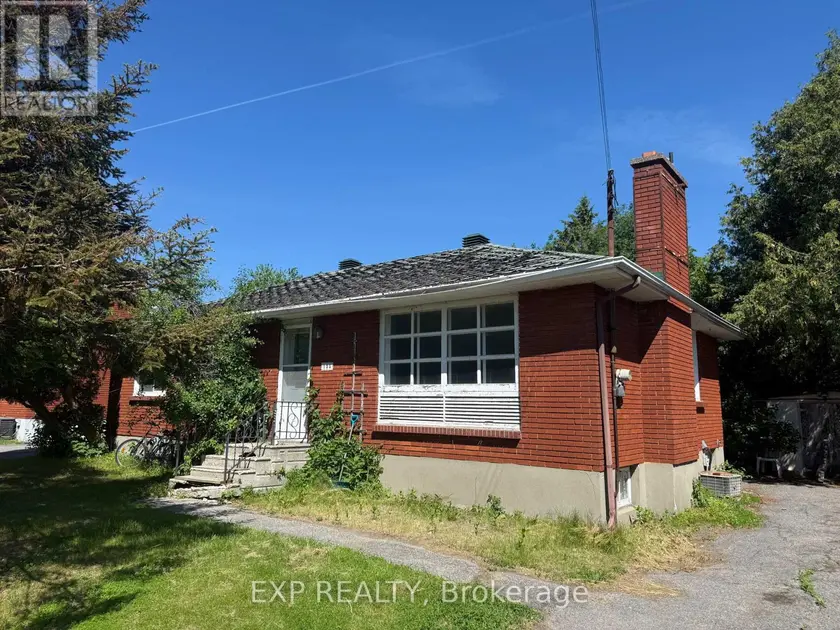 Detached at 135 OAKRIDGE BOULEVARD, Ottawa