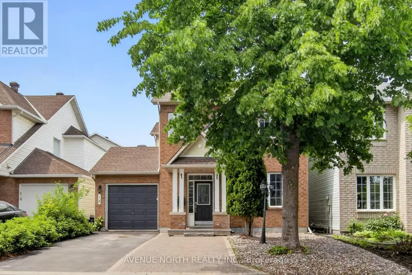 Detached at 18 CASTLEMORE STREET, Ottawa