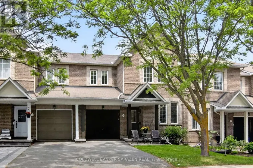 Townhouse at 7 BARNSTONE DRIVE, Ottawa