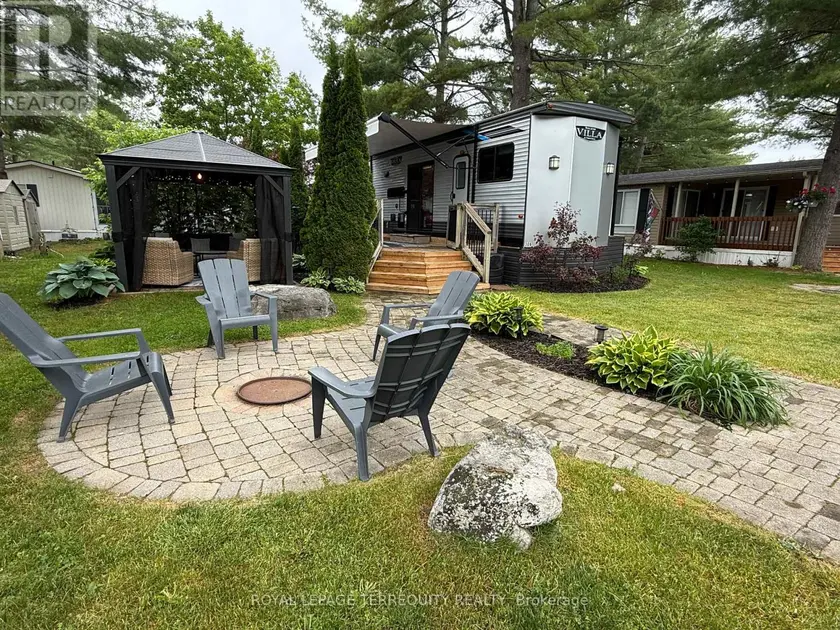 Detached at 308 ROCKVIEW, Selwyn