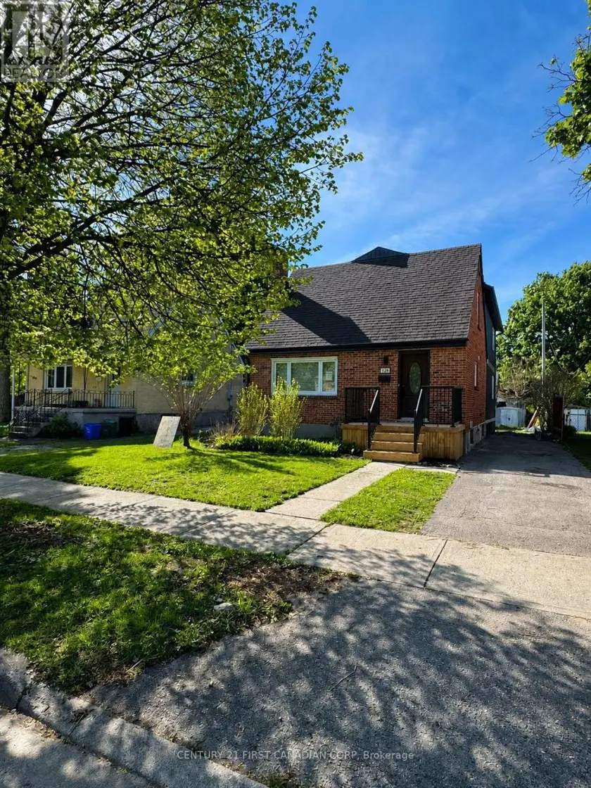 Detached at 128 EMPRESS AVENUE, London North