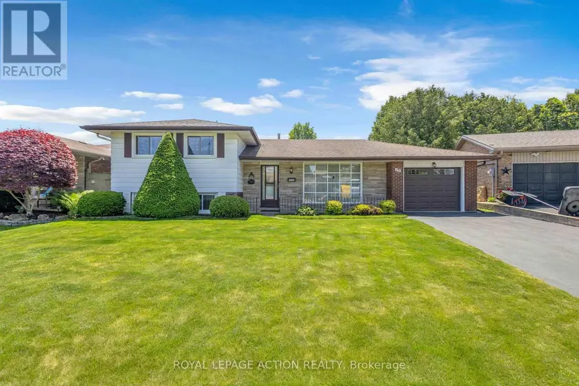Detached at 19 PIPPIN DRIVE, Brantford
