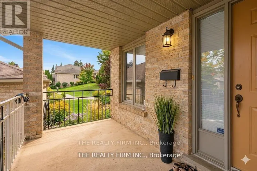 Townhouse at 56 - 1500 RICHMOND STREET, London North