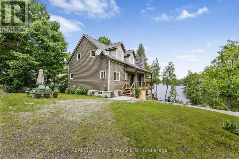 Detached at 1 MCKOWEN ROAD, McKellar