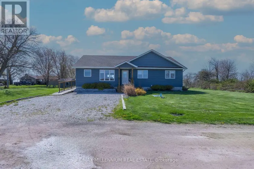 Detached at 1954 OCEAN BOULEVARD, Chatham-Kent
