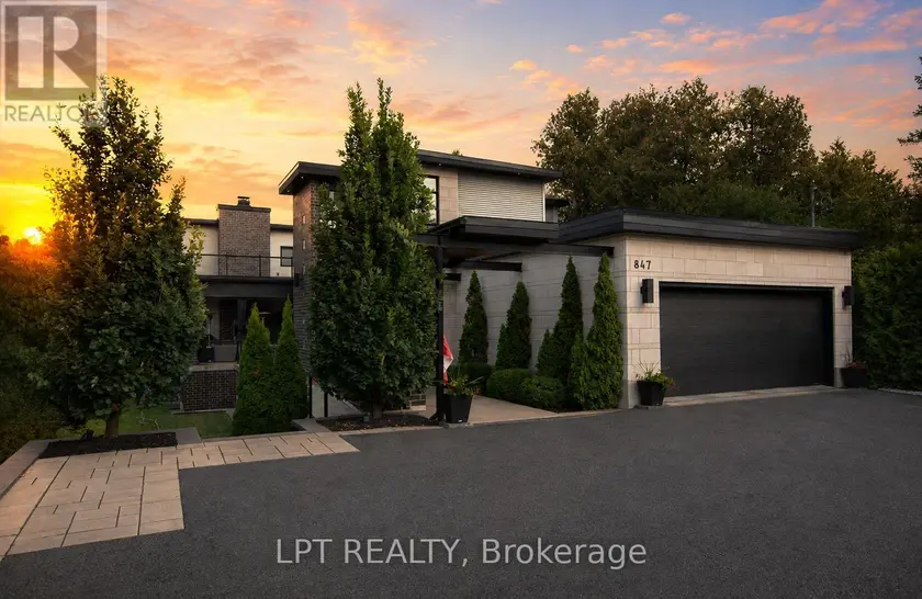 Detached at 847 WALKLEY ROAD, Ottawa
