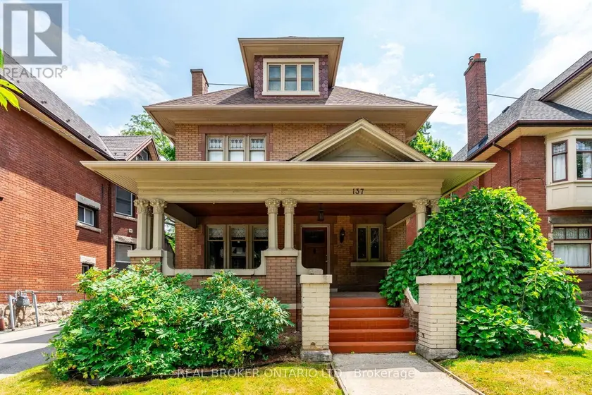 Multiplex at 137 SHERMAN AVENUE S, Hamilton