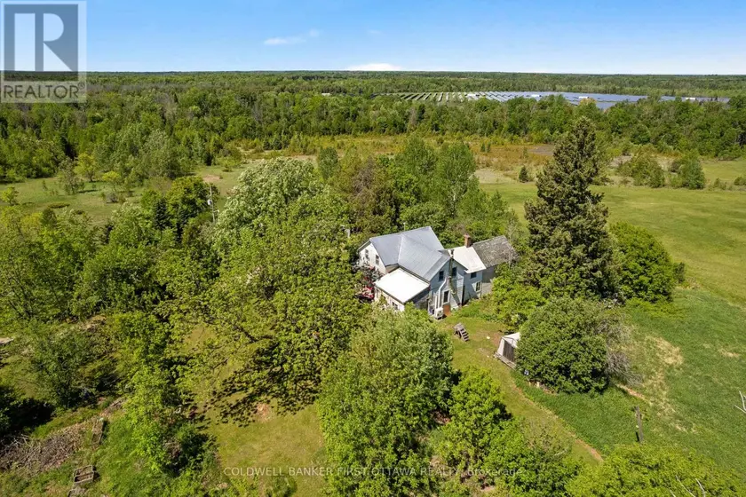Detached at 400 BUTTERMILK HILL ROAD, Drummond/North Elmsley
