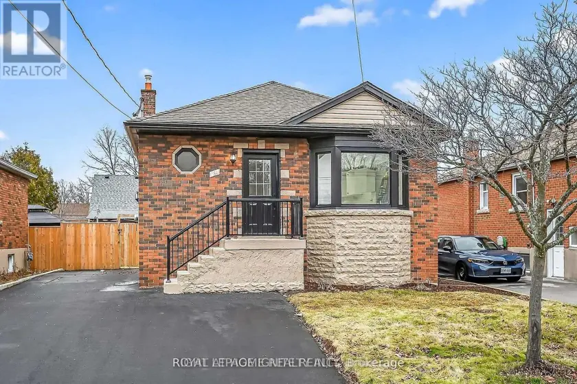 Detached at 191 EAST 32ND STREET, Hamilton