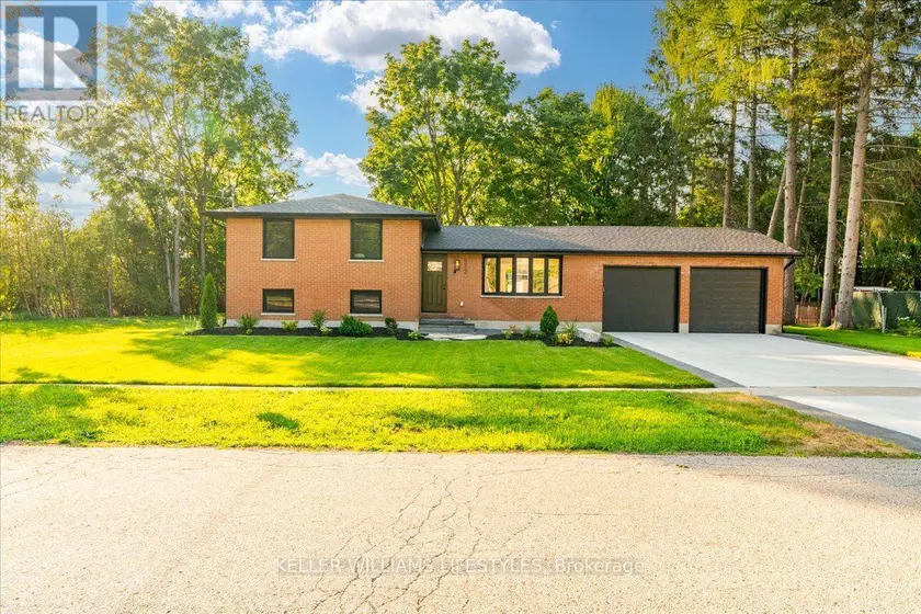 Detached at 572 CHURCHILL CRESCENT, Strathroy-Caradoc