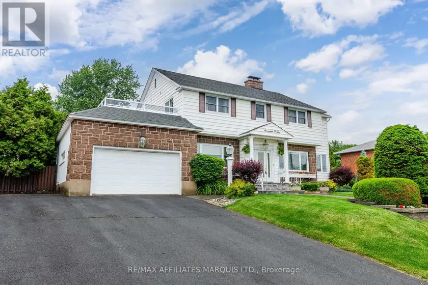 Detached at 1702 MONTREAL ROAD, Cornwall