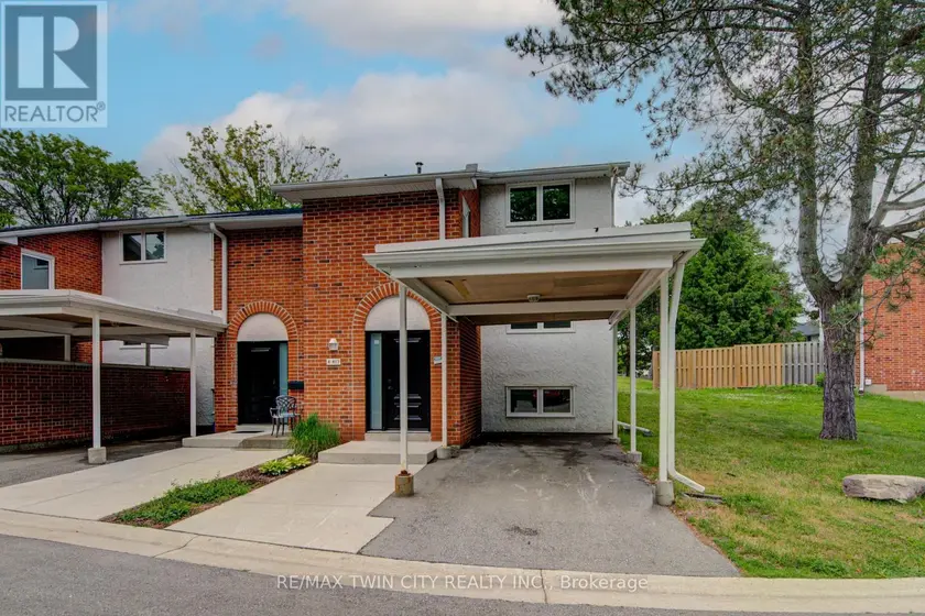 Townhouse at 4 - 417 KEATS WAY, Waterloo