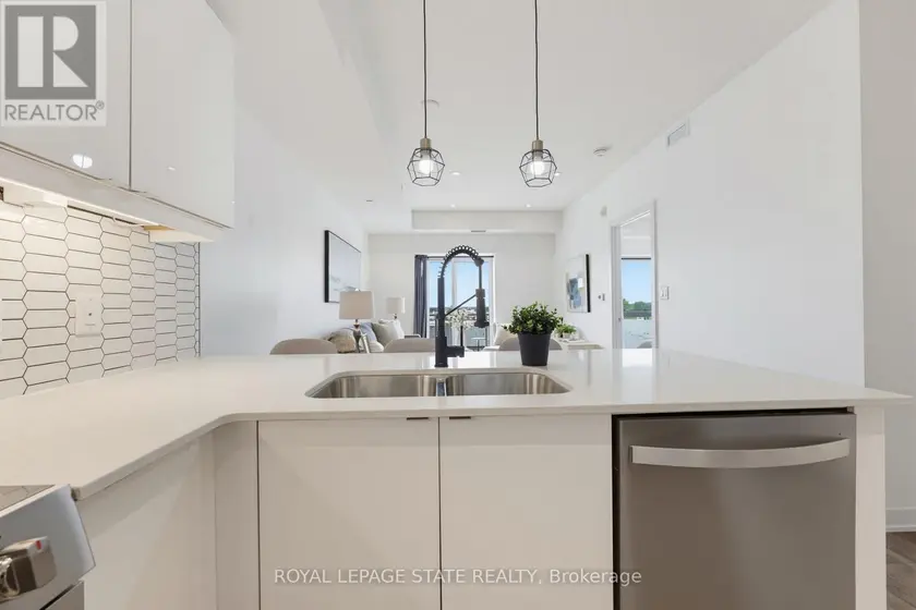 Apartment at 513 - 16 MARKLE CRESCENT, Hamilton