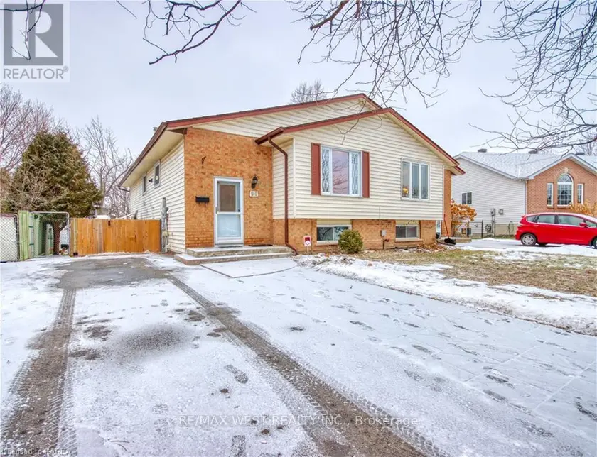 Semi-Detached/Link at MAIN FLOOR - 24 BERNADETTE COURT, Kingston