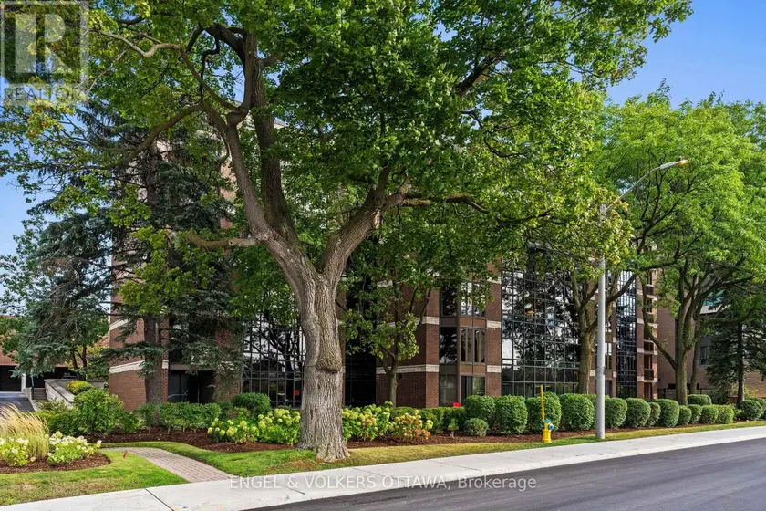 Apartment at 406 - 111 ECHO DRIVE, Ottawa