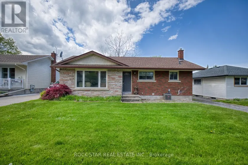 Detached at 25 WARKDALE DRIVE, St. Catharines (Burleigh Hill)