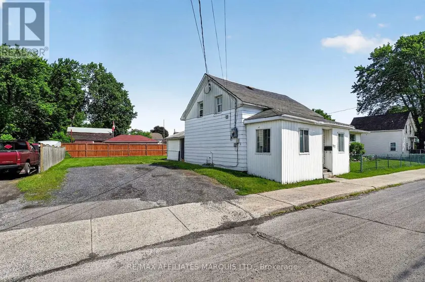 Detached at 117 SIXTH STREET W, Cornwall