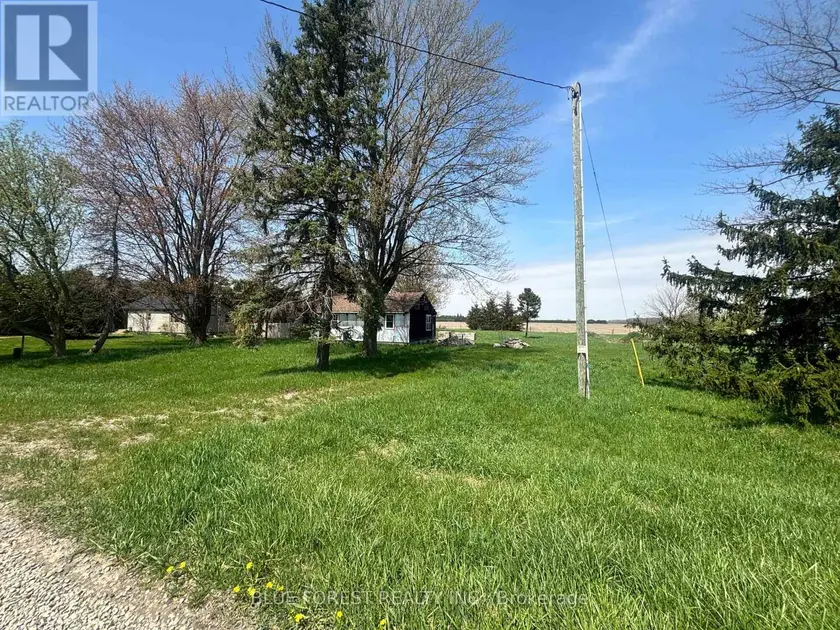 Detached at 12003 BASE LINE, Chatham-Kent