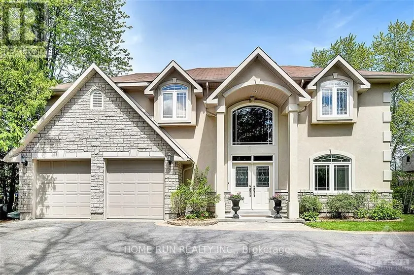 Detached at 3 WINDING WAY, Ottawa