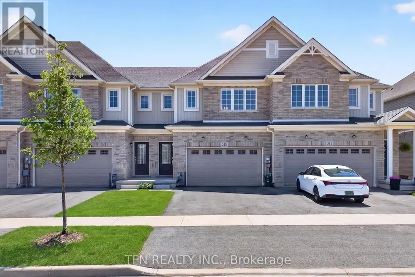 Townhouse at 245 BUR OAK DRIVE, Thorold (Confederation Heights)