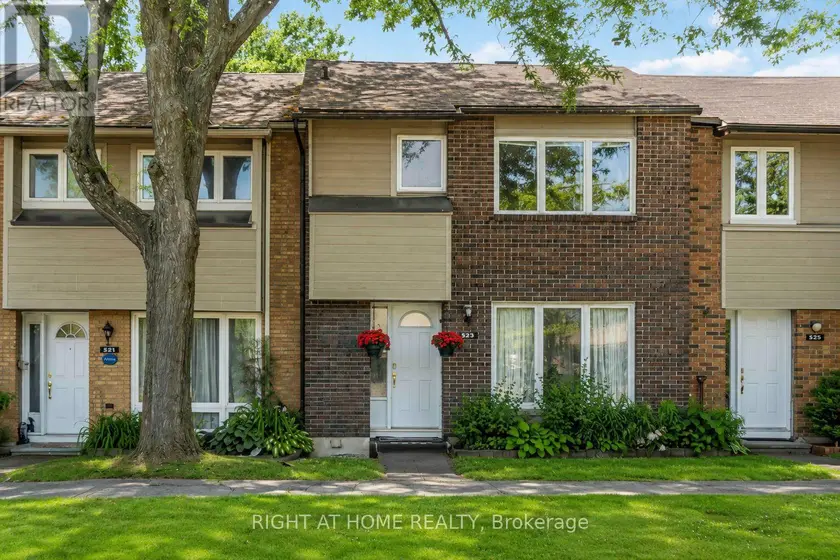 Townhouse at 3 - 21 MIDLAND CRESCENT, Ottawa