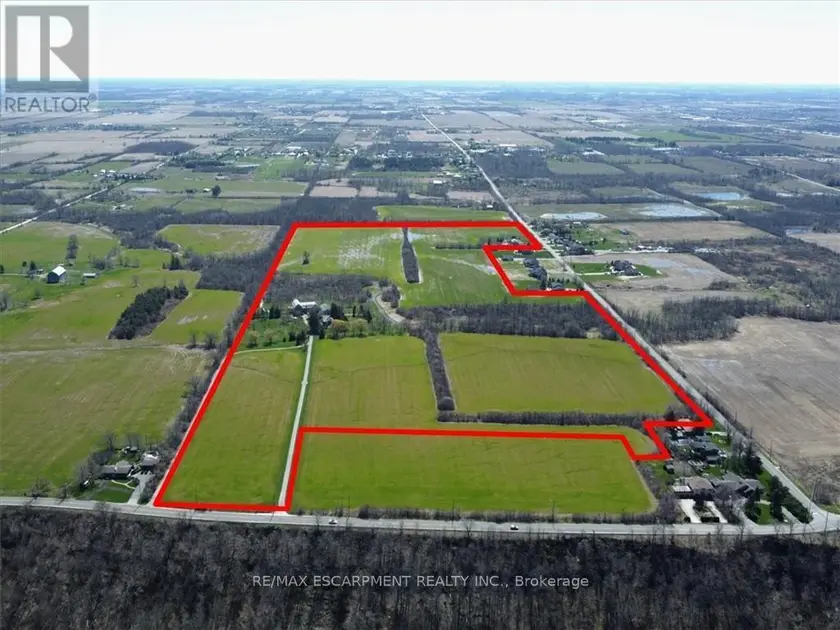 Detached at 420 RIDGE ROAD, Hamilton