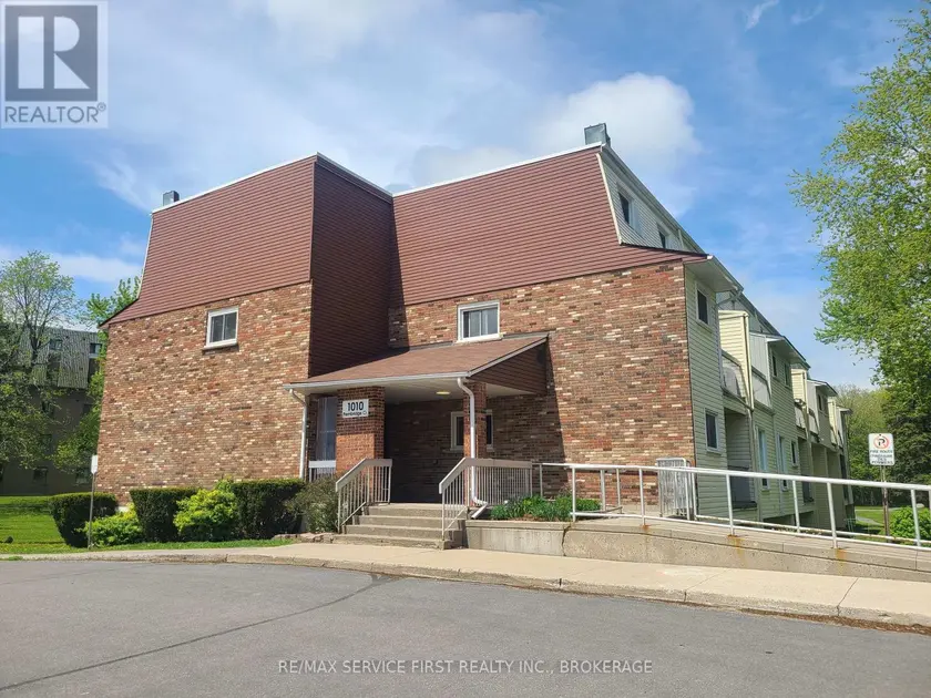 Apartment at 103 - 1010 PEMBRIDGE CRESCENT, Kingston
