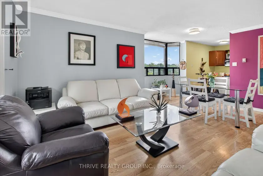 Apartment at 401 - 75 HUXLEY STREET, London South