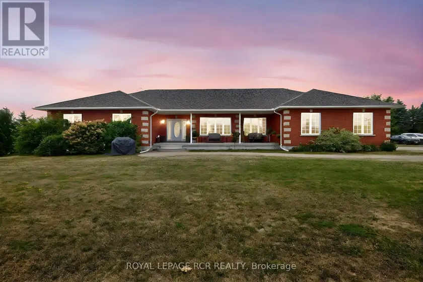 Detached at 6128 EIGHTH LINE, Erin