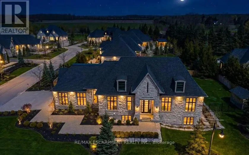 Detached at 38 VISSER DRIVE, Puslinch