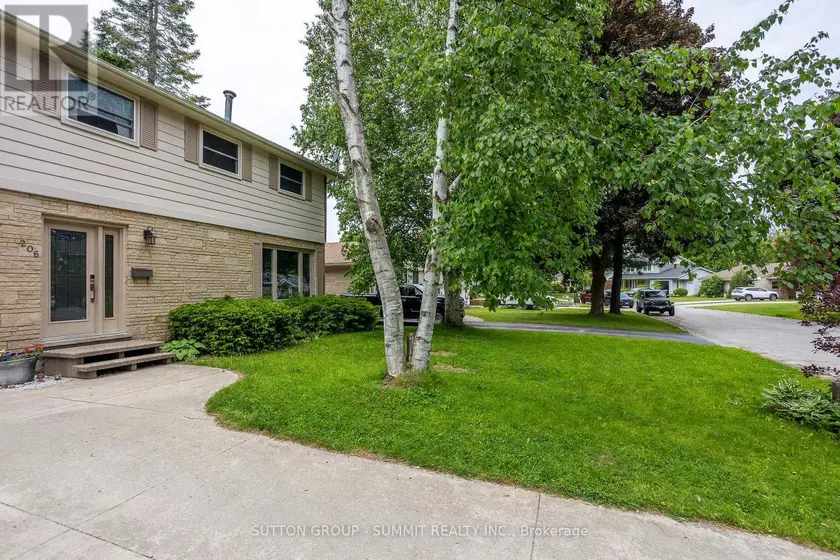 Detached at 206 6TH AVENUE E, Owen Sound