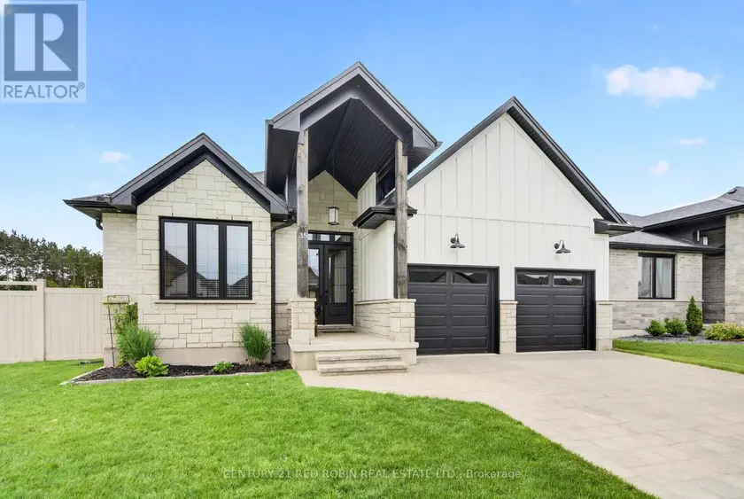 Detached at 35 ELLIOT STREET, Strathroy-Caradoc