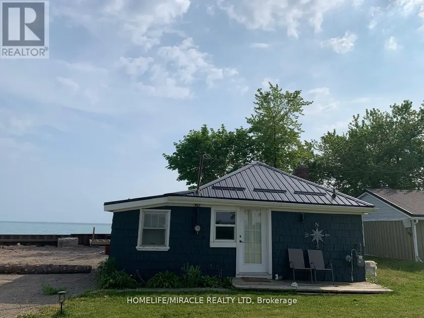 Detached at 18222 ERIE SHORE DRIVE, Chatham-Kent