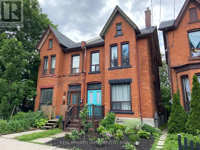 Semi-Detached/Link at 132 GRANT AVENUE, Hamilton