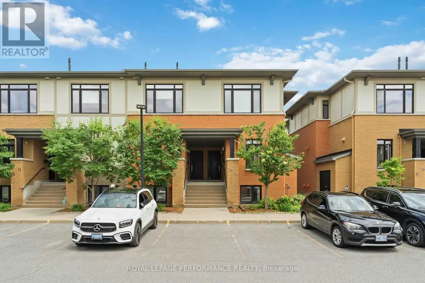 Townhouse at 35 - 22 BERGERON PRIVATE, Ottawa